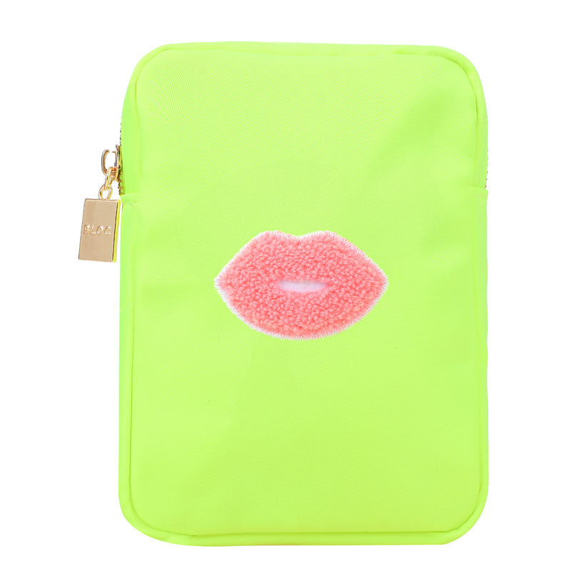 Mini Kiss Beauty Bag