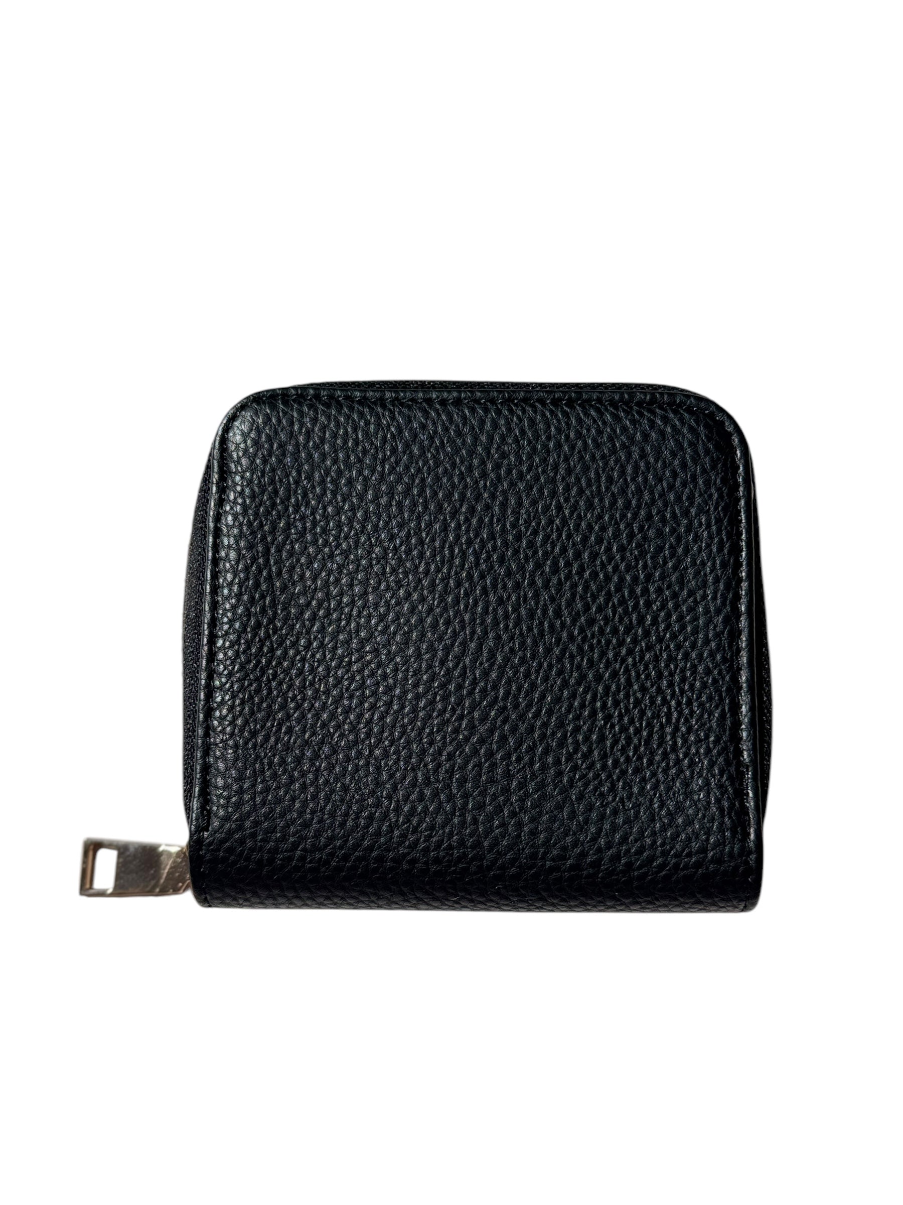 The Caviar Organizer