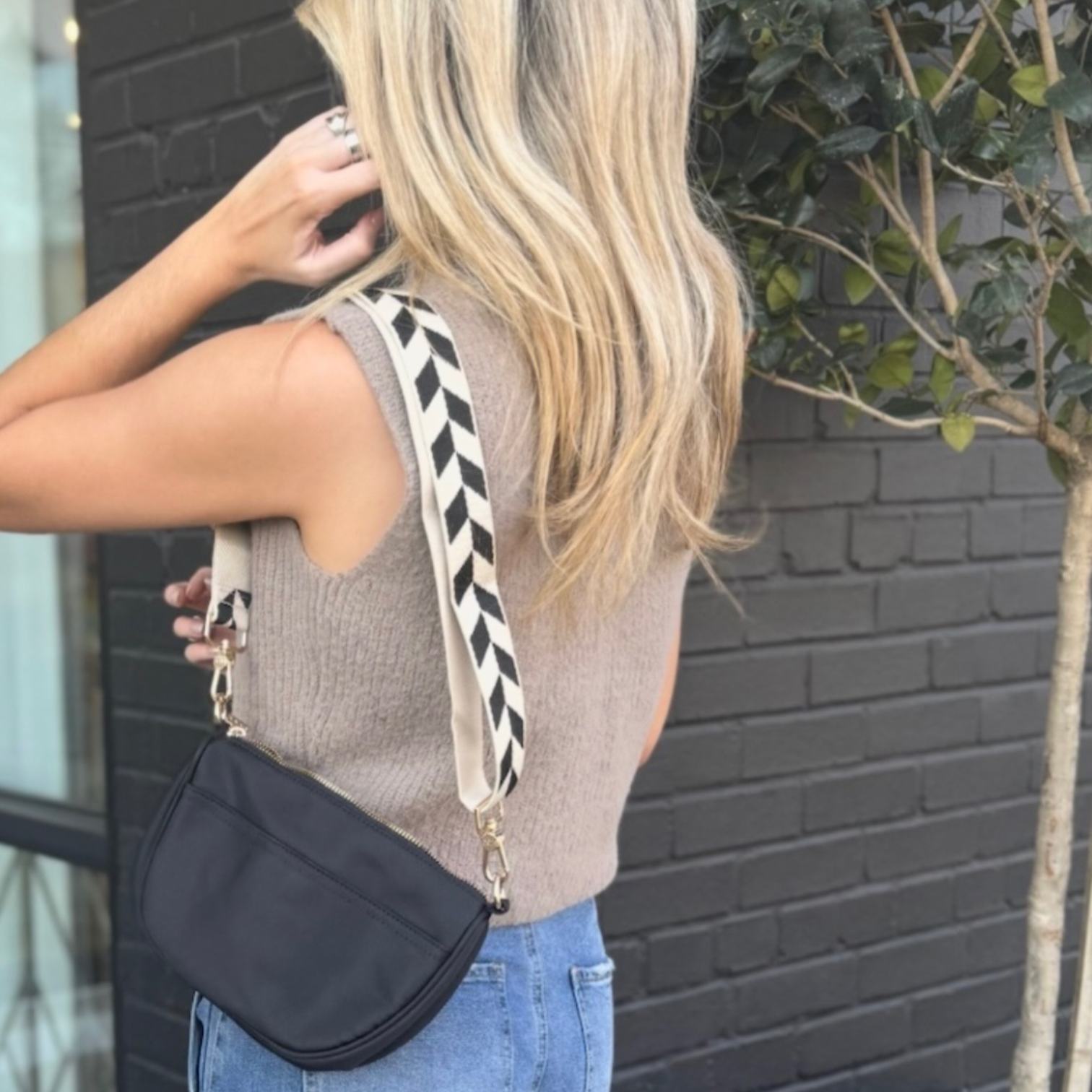 Half Moon Bag: Black