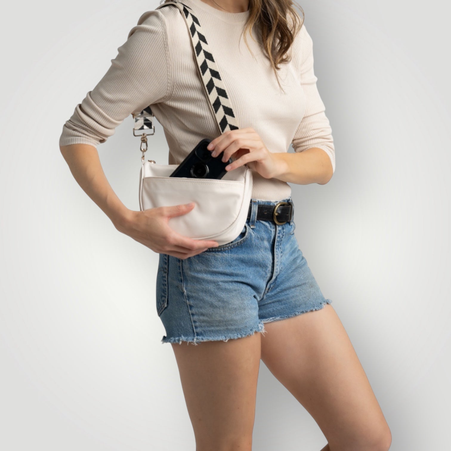 Half Moon Bag: Cream